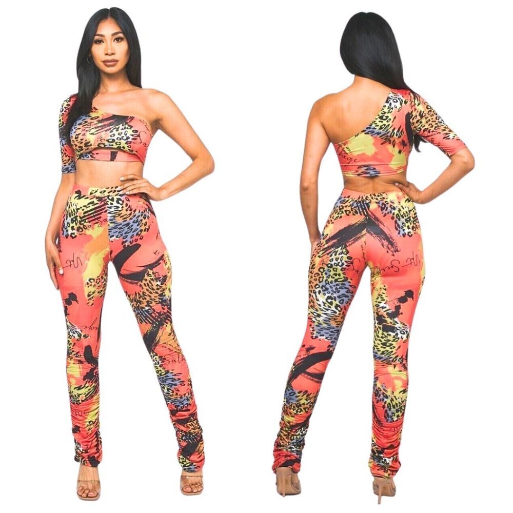 NWT Coral Animal Print Ruched Leggings & Cold Shoulder Crop Top Outfit Set